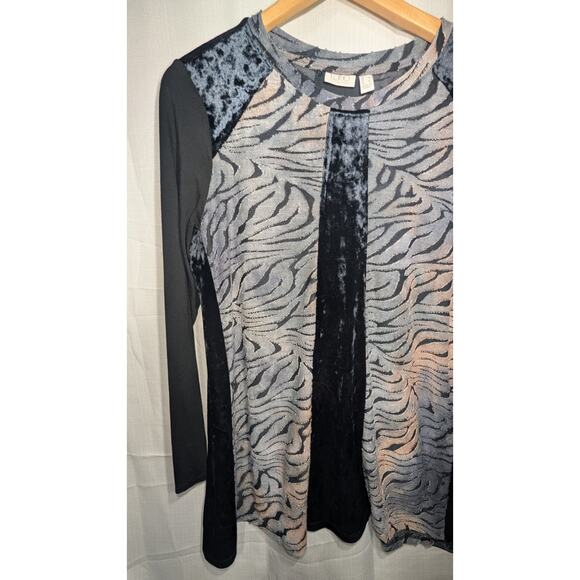 LOGO Women's Lavish Lori Goldstein Black Burnout Velvet Tunic Top L Whimsigoth - Picture 2 of 8